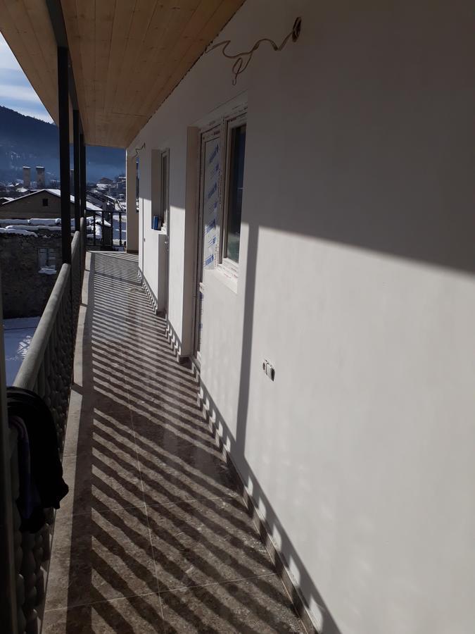 Guest House Khergiani Mestia Exterior photo